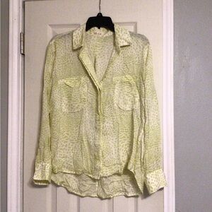 2/$9, 4/$15 Bella Dahl green white blouse